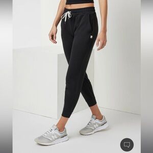 Vuori performance joggers